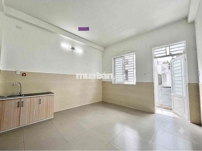 Cho thuê phòng ban công như hình, ngay Đầm Sen