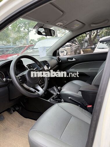 Kia Soluto 2019 Số sàn Trắng