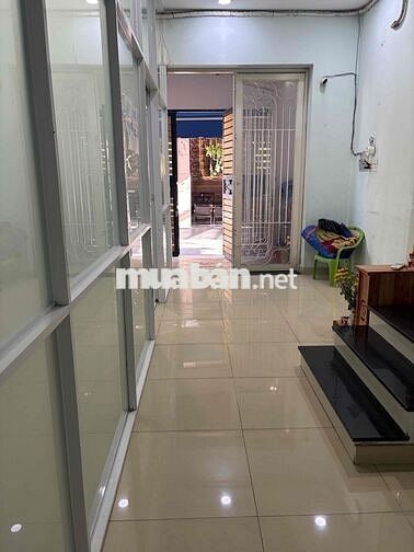 cho thuê nhà nguyên căn gần chợ, trường học, khu dân cư đông đúc