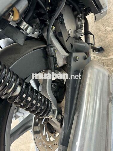 Honda SH 150 Bạc Zin chưa rớt đầu