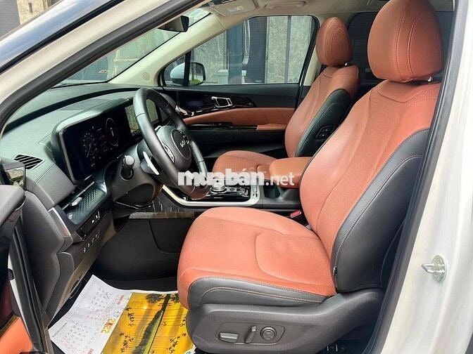 Kia Carnival Signature 2.2D 2023 Trắng 6 vạn