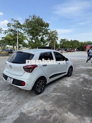 Hyundai i10 2021 1.2 MT Bản Đủ Trắng