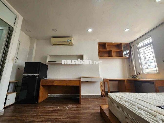 Studio 30m2 Thang Máy full nội thất ngay Nguyễn Trọng Tuyễn, Phú Nhuận