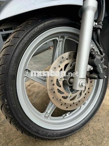 Honda SH 150 Bạc Zin chưa rớt đầu
