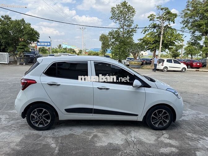 Hyundai i10 2021 1.2 MT Bản Đủ Trắng