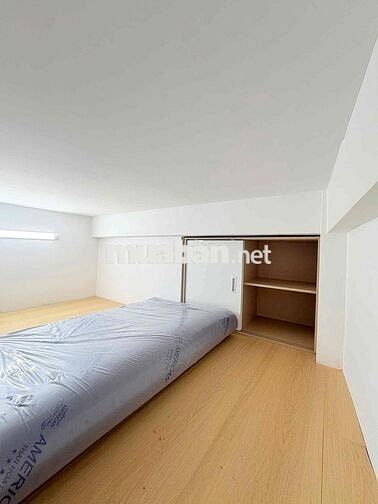 Căn hộ có gác 35m2 ở 4 người - 4 xe, Phan Văn Trị gần Văn Lang Cs3, Q1