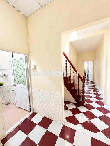 NHÀ NGUYÊN CĂN - 2 TẦNG - 4,1❌15M - XE HƠI - TÂN QUY - Q7 - 11TR/TH