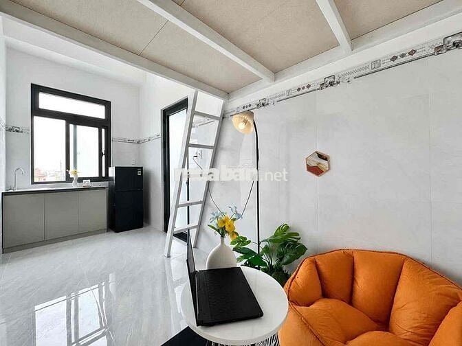 Phòng bancol gác rộng 25m2 gần Dương Quảng Hàm