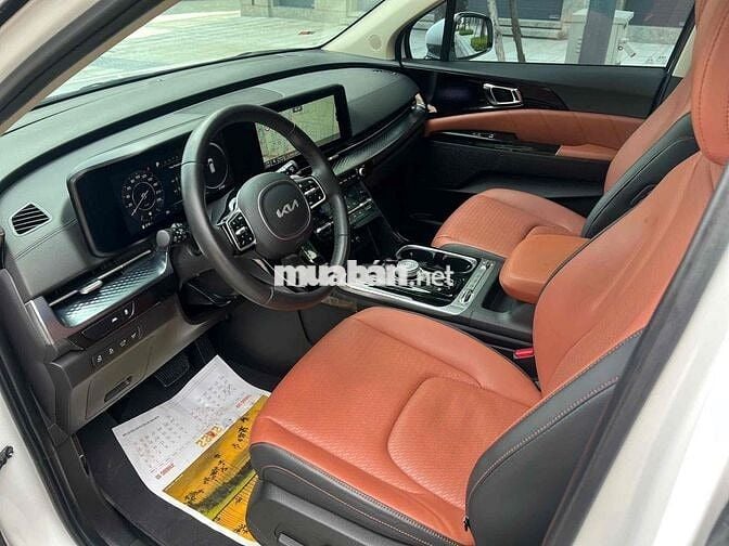 Kia Carnival Signature 2.2D 2023 Trắng 6 vạn