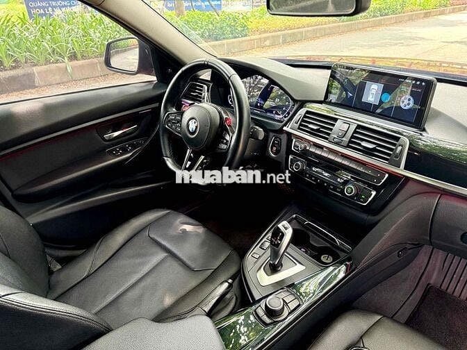 BMW 3 Series 320i 2018 nhập Đức siêu đẹp