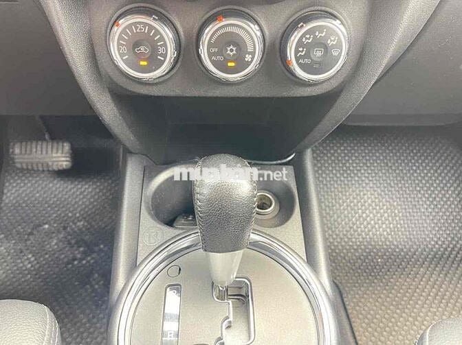 Mitsubishi Outlander Sport 2.0 2014 Trắng
