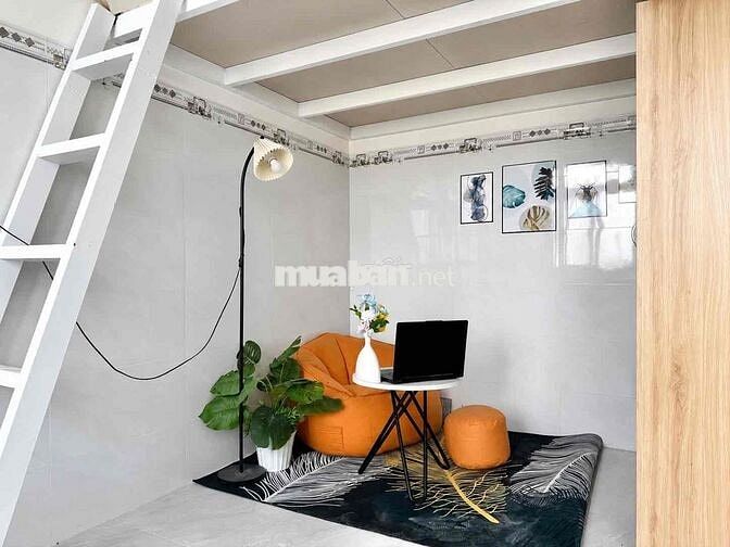 Phòng bancol gác rộng 25m2 gần Dương Quảng Hàm