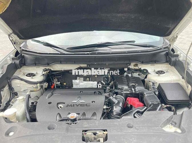 Mitsubishi Outlander Sport 2.0 2014 Trắng