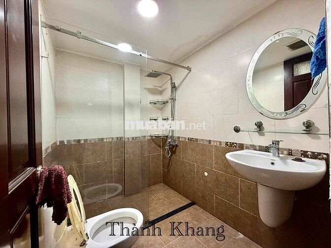 Cho Thuê Căn Hộ Cửa Sổ Hệ Tủ Đô Lớn Rộng 35m2 Ngay Toà Nhà Vietell Q10