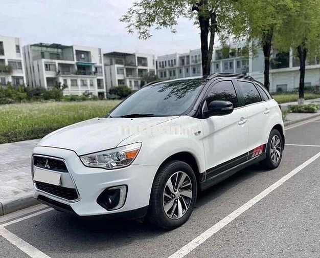 Mitsubishi Outlander 2.0 Sport GLS Trắng