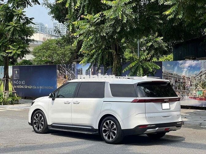 Kia Carnival 2023 2.2 Signature Trắng 67000 km