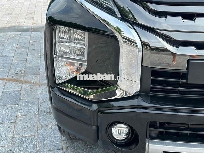 Mitsubishi Xpander Cross 2021 Đen 8 vạn km