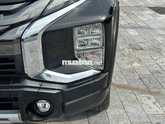 Mitsubishi Xpander Cross 2021 Đen 8 vạn km