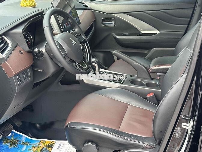 Mitsubishi Xpander Cross 2021 Đen 8 vạn km