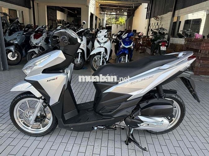 Honda Click Thái 125 Bạc