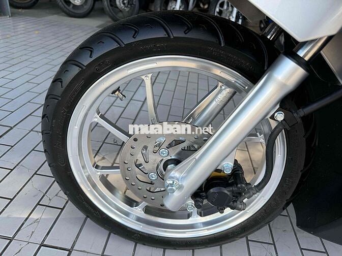 Honda Click Thái 125 Bạc