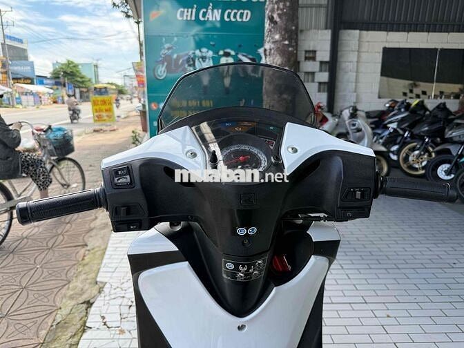 Honda SH 150 2010 Trắng Việt Kiều Ý