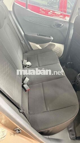 Hyundai Grand i10 AT 2022 dki 2023 Vàng cát