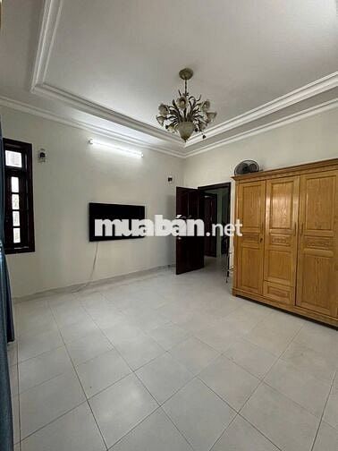 Cho thuê biệt thự khu bên sông hiệp bình Chánh, Thủ Đức,120m2 giá 30Tr