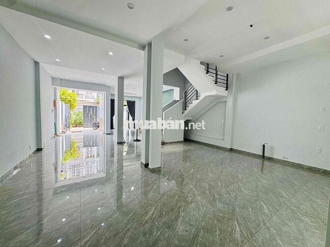 Cho thuê biệt thự đẹp đường Bình Lợi, BT. DT 7x20m. Giá 42tr/tháng