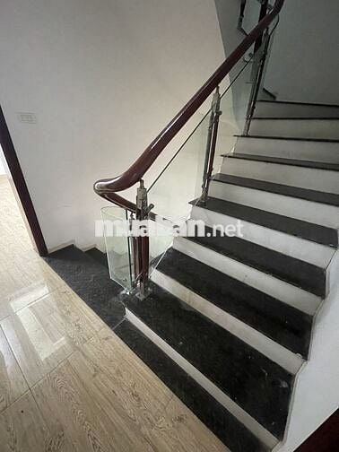 Cho thuê liền kề Văn Phú 70m2, 4 tầng, 17tr/th xe oto đỗ cửa