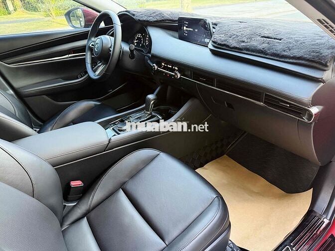 Mazda 3 Luxury 2023 Đỏ Pha Lê Lướt 2.3v km