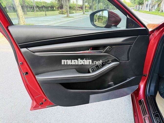 Mazda 3 Luxury 2023 Đỏ Pha Lê Lướt 2.3v km