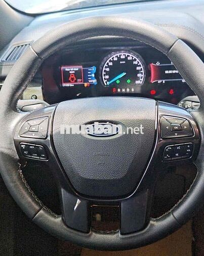 Ford Everest Titanium 7 chỗ Máy dầu Nâu
