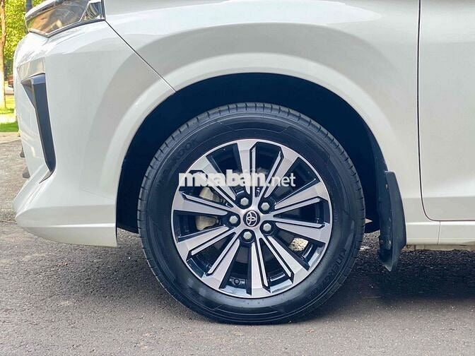 Toyota Avanza 1.5AT 2024 Số tự động Trắng