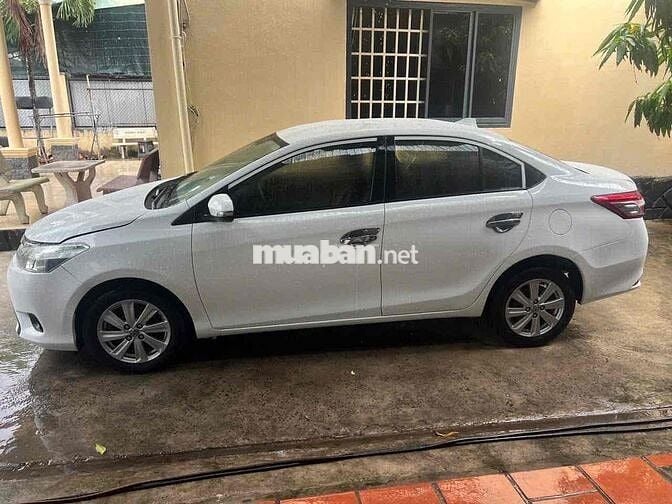 Toyota Vios 2016 số sàn màu Trắng