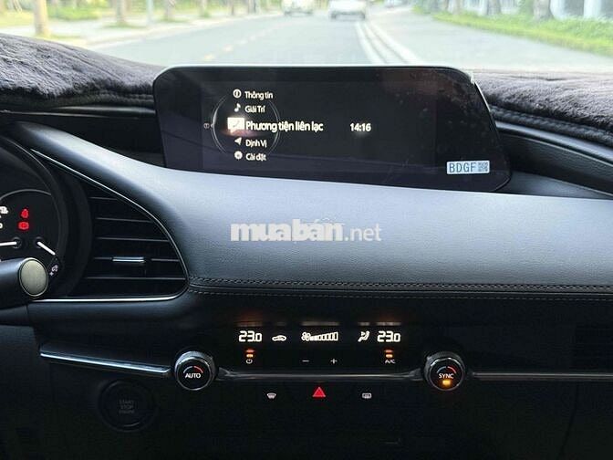 Mazda 3 Luxury 2023 Đỏ Pha Lê Lướt 2.3v km