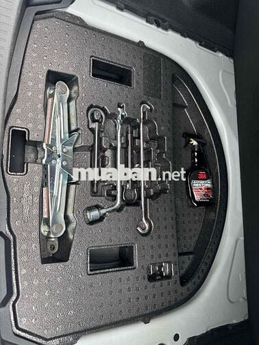 Toyota Altis 1.8V 2023 Trắng siêu đẹp
