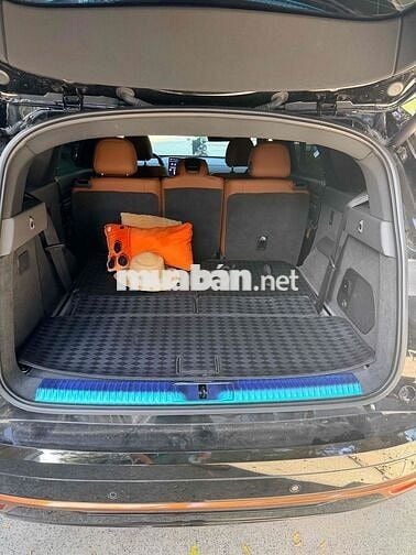 VinFast VF9 2025 Đen 7 chỗ 5100km