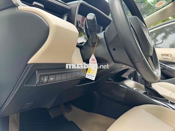 Toyota Altis 1.8V 2023 Trắng siêu đẹp