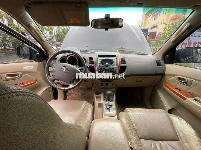 Toyota Fortuner 2009 Đen 7 chỗ cũ