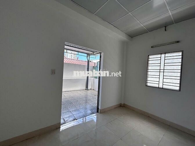 CHO THUÊ NHÀ KIỆT NÚI THÀNH GẦN TRƯỜNG ĐH KIẾN TRÚC - 3PN GIÁ 10TR