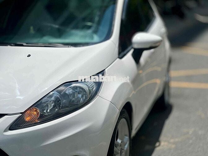 Ford Fiesta 2011 AT