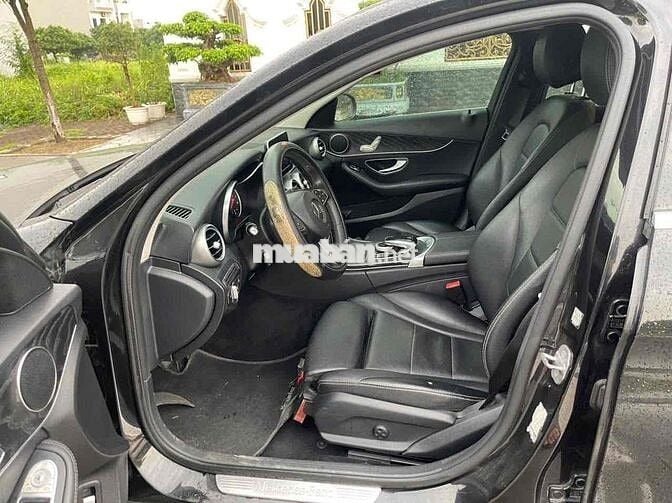 Mercedes-Benz C200 2017 Đen Tự động 9 cấp