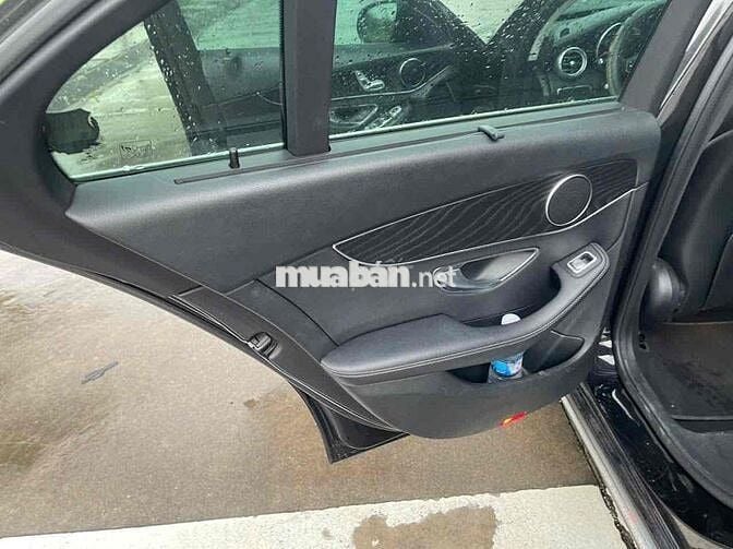 Mercedes-Benz C200 2017 Đen Tự động 9 cấp