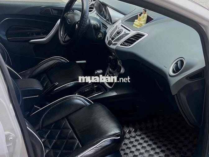 Ford Fiesta 2011 AT