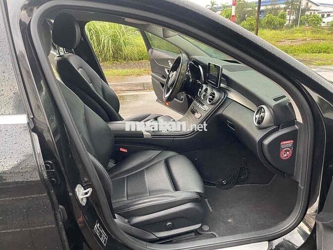Mercedes-Benz C200 2017 Đen Tự động 9 cấp