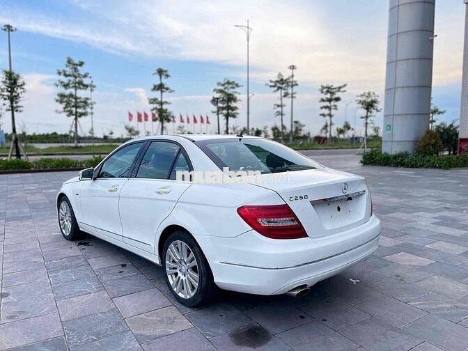 Mercedes C250 2011 Trắng 1.8L