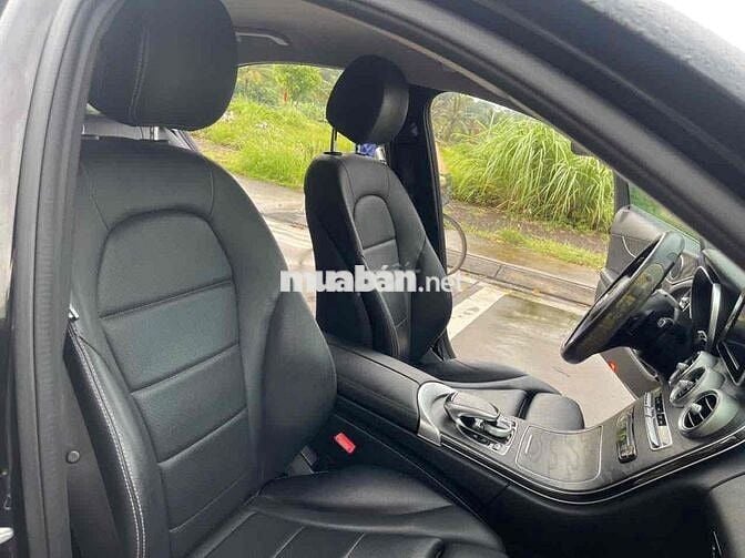 Mercedes-Benz C200 2017 Đen Tự động 9 cấp