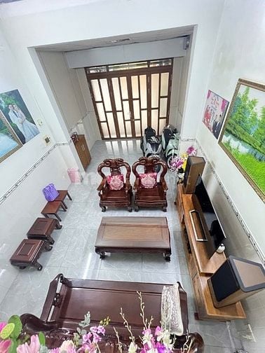 MẶT TIỀN KINH DOANH HIẾM + CÓ SẴN 4 PHÒNG CHO THUÊ, VỊ TRÍ ĐƯỜNG SỐ 20
