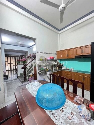 MẶT TIỀN KINH DOANH HIẾM + CÓ SẴN 4 PHÒNG CHO THUÊ, VỊ TRÍ ĐƯỜNG SỐ 20